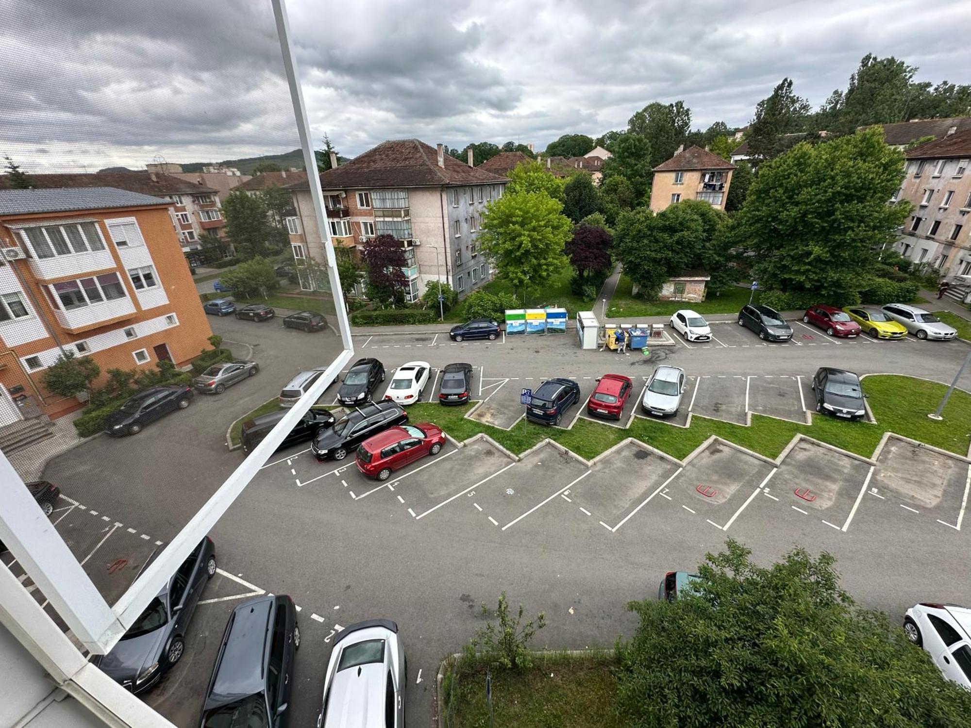 Appartamento Apartament Ultra Central 3 Hunedoara Esterno foto